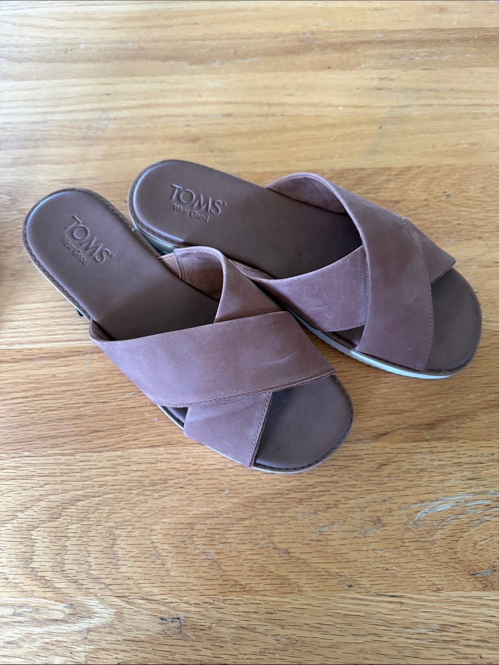 TOMS Mae Crisscross Slide Sandals